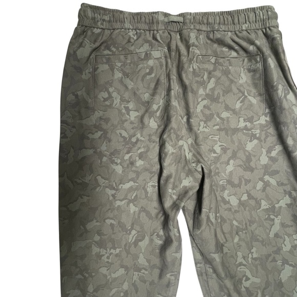 Athleta Stratum Camo Olive Elastic Waist Farallon Jogger Size - Picture 8 of 14